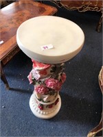 Roses Round Pedestal Table