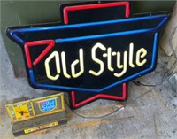 Lighted Beer Signs, Old Style Lights & Clock