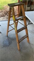 Wooden 4’ Step Ladder