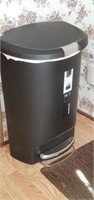 Black Garbage Can, 13 gallon