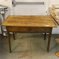 Early One Drawer Desk