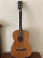 Acoustical Guitar: The Classic Style by Kay