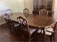 French Provincial Dining Table & 6 Chairs, 2/2