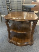 Three-tier end table