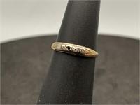 14k Ring, Size 5, Weighs 1.04 grams