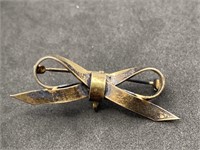 925 Silver Bow Pin, Weighs 4.3 grams