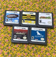 5 Nintendo D5 Game Cartridges