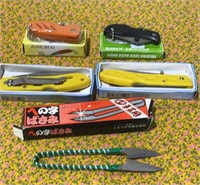 5 Small Folding Pocket Knives (New in Box)