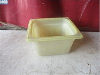 Bid X 4: Food Containers