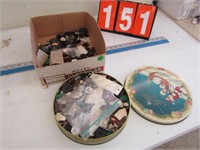 GROUPING OF VINTAGE BUTTONS