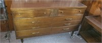 Vintage Bassett Furniture Industries six drawer