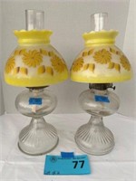 Lot of 2 yellow oil lamps