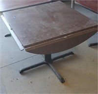 4 person table, sides fold down