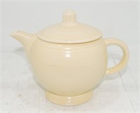 Vintage Fiesta medium teapot, ivory, base