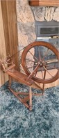 Vintage solid wood spinning wheel