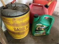 QUAKER STATE MOTOR OIL, GAS CANS, ETC.