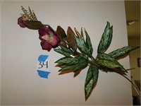 FLORAL WALL DECORATION