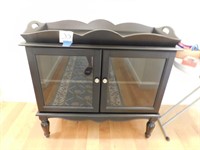 SMALL BUFFET W/ REMOVABLE TOP SERVING TRAY