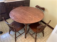 TABLE 1, 42.5" ROUND, LEAF 10" ROUND, 4 CHAIRS