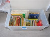 TOTE OF EARLY CHILDREN BOOKS