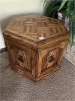 SIDE TABLE OCTAGON SHAPED, 21.5 H X 27