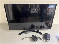 32" LG Computer Monitor w/ Web Camera, Microphone,