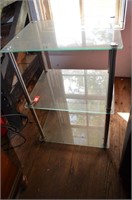 3 tier glass stand