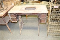 Antique Singer Sewing Machine Base & Drawers