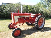 1963 IHC 404 Tractor #1878J