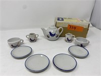 Mini teapot set