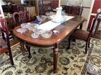 NICE DINING TABLE W 6 BALL & CLAW CHAIRS & RUG