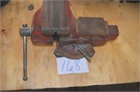 MADE IN USA LARGE HEAVY BENCH VISE