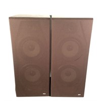 (2) B&W DM220 Loudspeakers