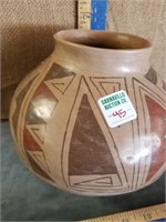 NATIVE AMERICAN BULBOUS POT SIGNED GENDVEVA