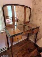 vanity desk with mirror