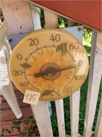 outdoor thermometer