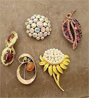 (4) Bling Pins & Pair of Earrings