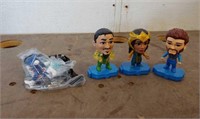 (4) Marvels & sonic Action Figures