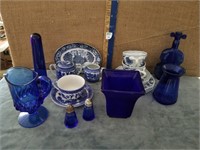 BLUE/ WHITE CUP /SAUCERS ,VASES & PITCHER