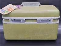 Vintage Avocado Green Train Case / Cosmetics Case