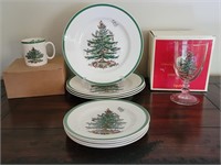 (16) Spode Christmas Tree, 4 Place Settings - 2/4