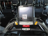 Matrix treadmill Mod: T7xe with Nike+ipod monitor