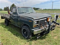 1982 4x4 Ford F250 with plow