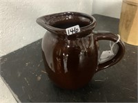 VINTAGE BROWN POTTERY PITCHER