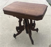 Victorian Walnut Parlor table