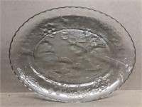 Glass platter leaf pattern