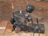 Vintage Briggs & Stratton Step Engine, Model WMB