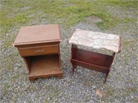 2 Side Tables