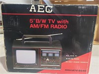 Vintage AEC 5" B/W TV with AM/FM Radio