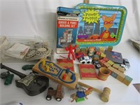 Vintage Toys,Reels,Wood Blocks,Tray